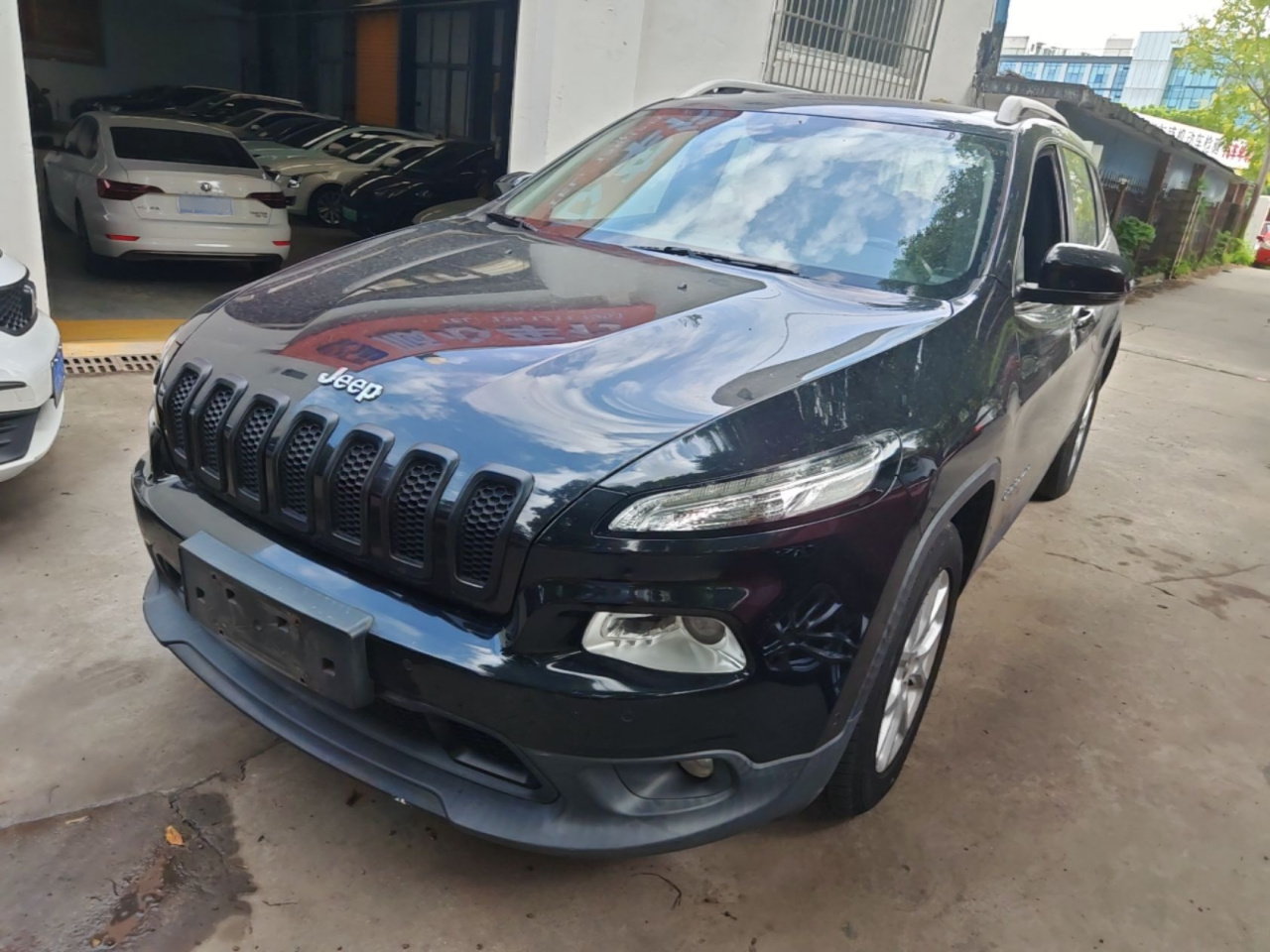Cherokee 2016 2.4L Leading