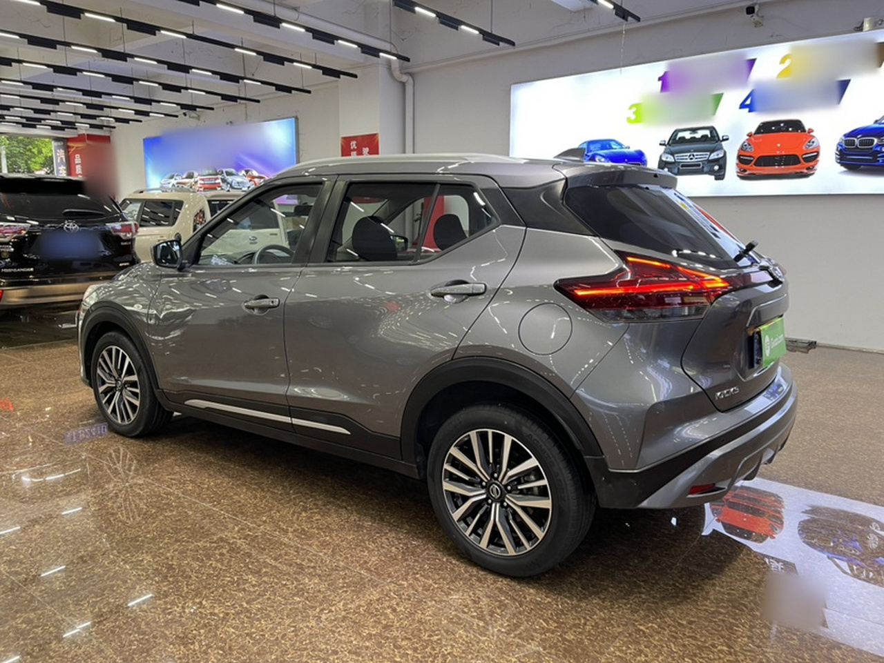 2022 1.5L CVT XL Fashion photo 4
