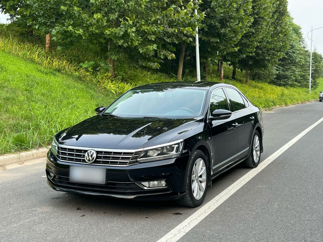 Passat 2016 280TSI DSG photo 2