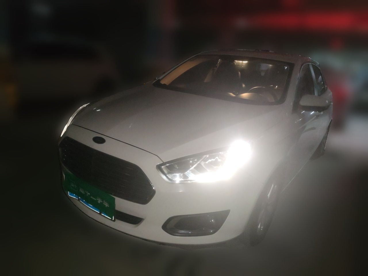 Escort 2017 1.5L AT Fashion