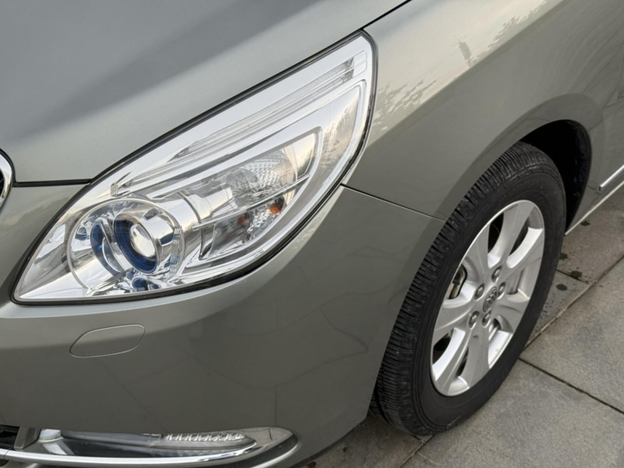 GL8 2014 3.0L XT Luxury Business Flagship photo 2