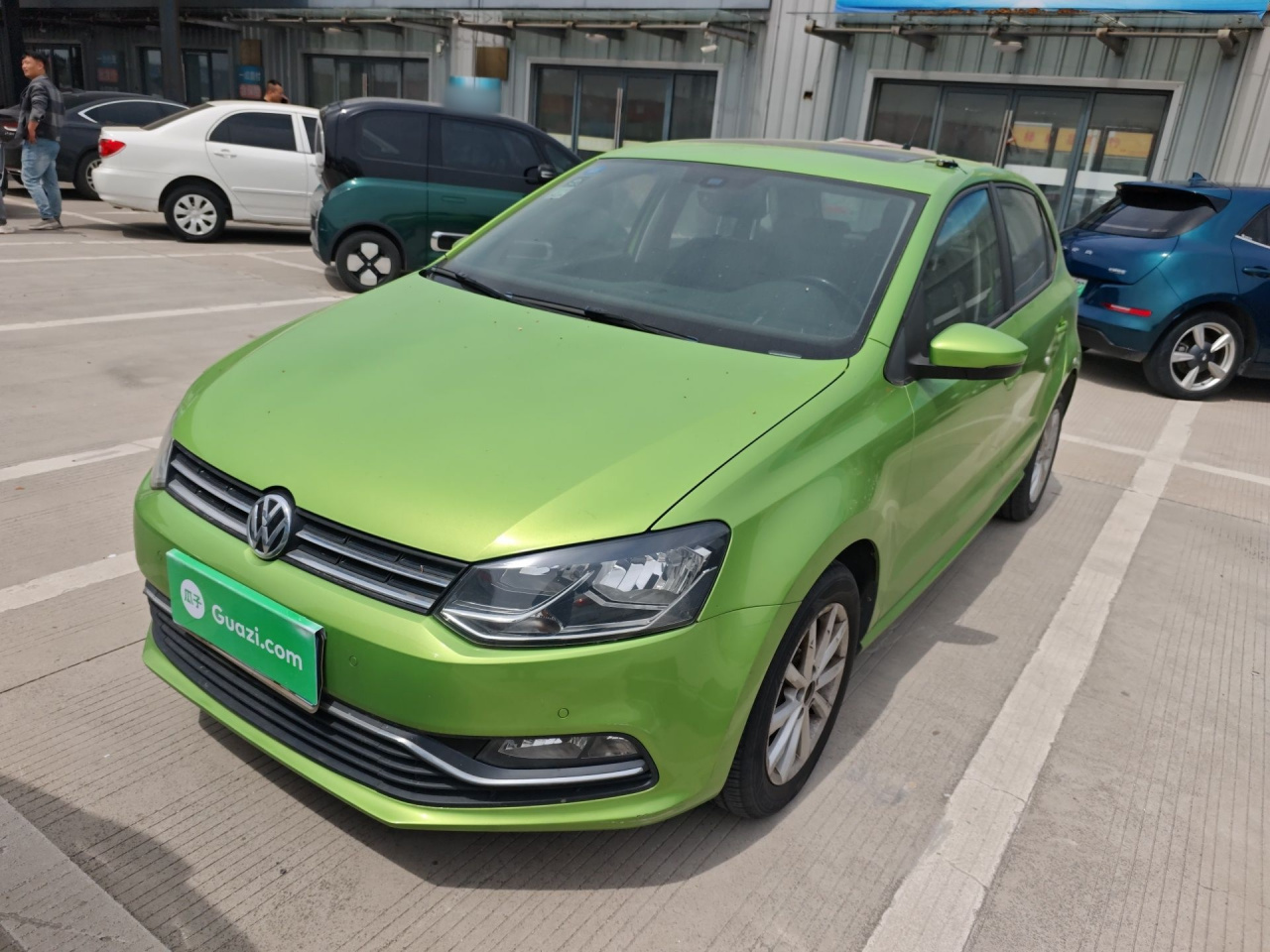Polo 2014 1.6L AT Luxury