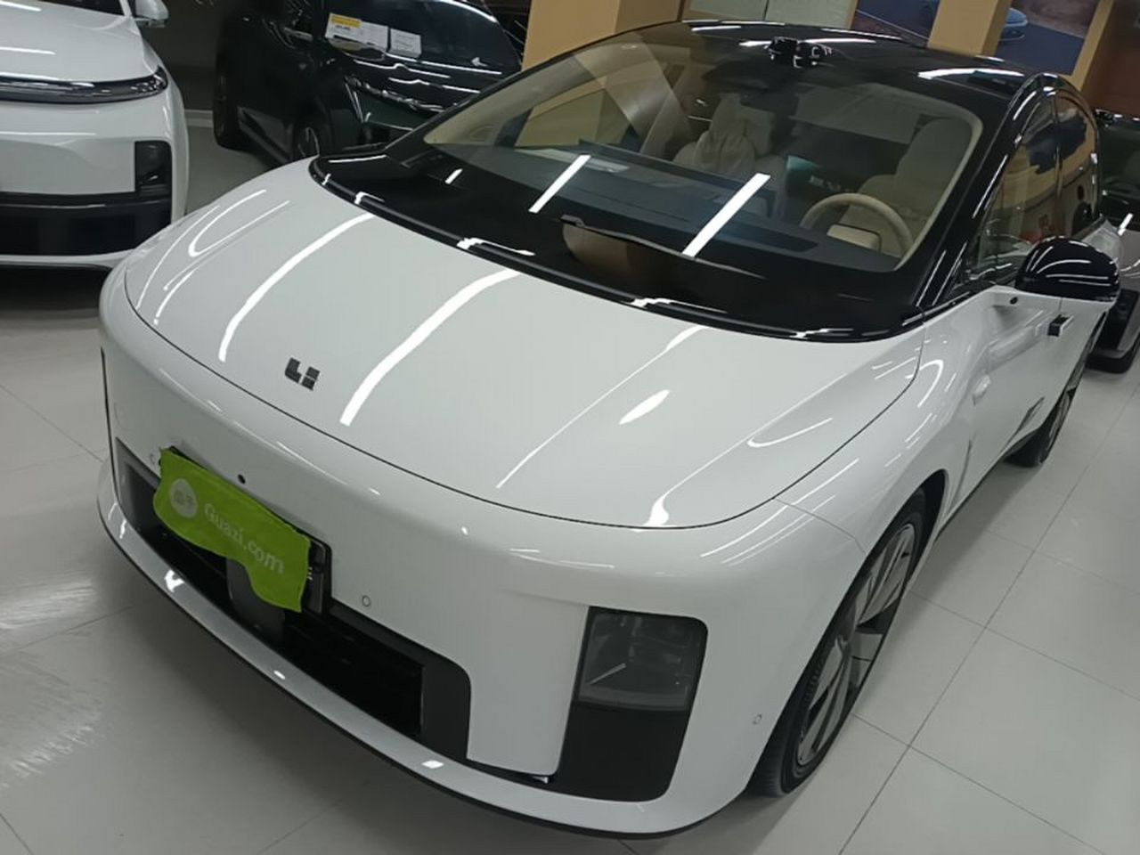 Li Auto i8 2025 Standard