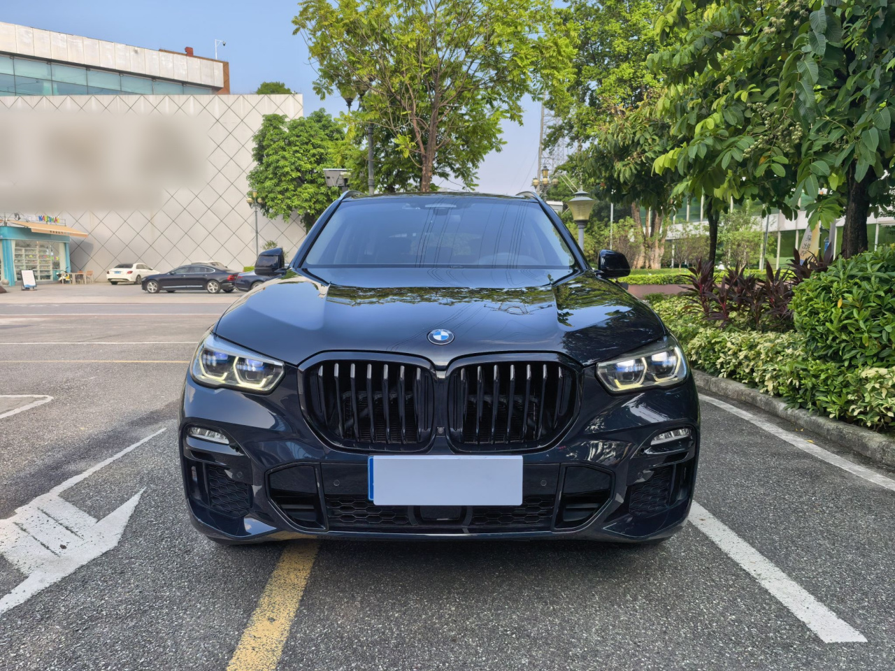 X5 Imported 2020 xDrive40i M Sport Package photo 2