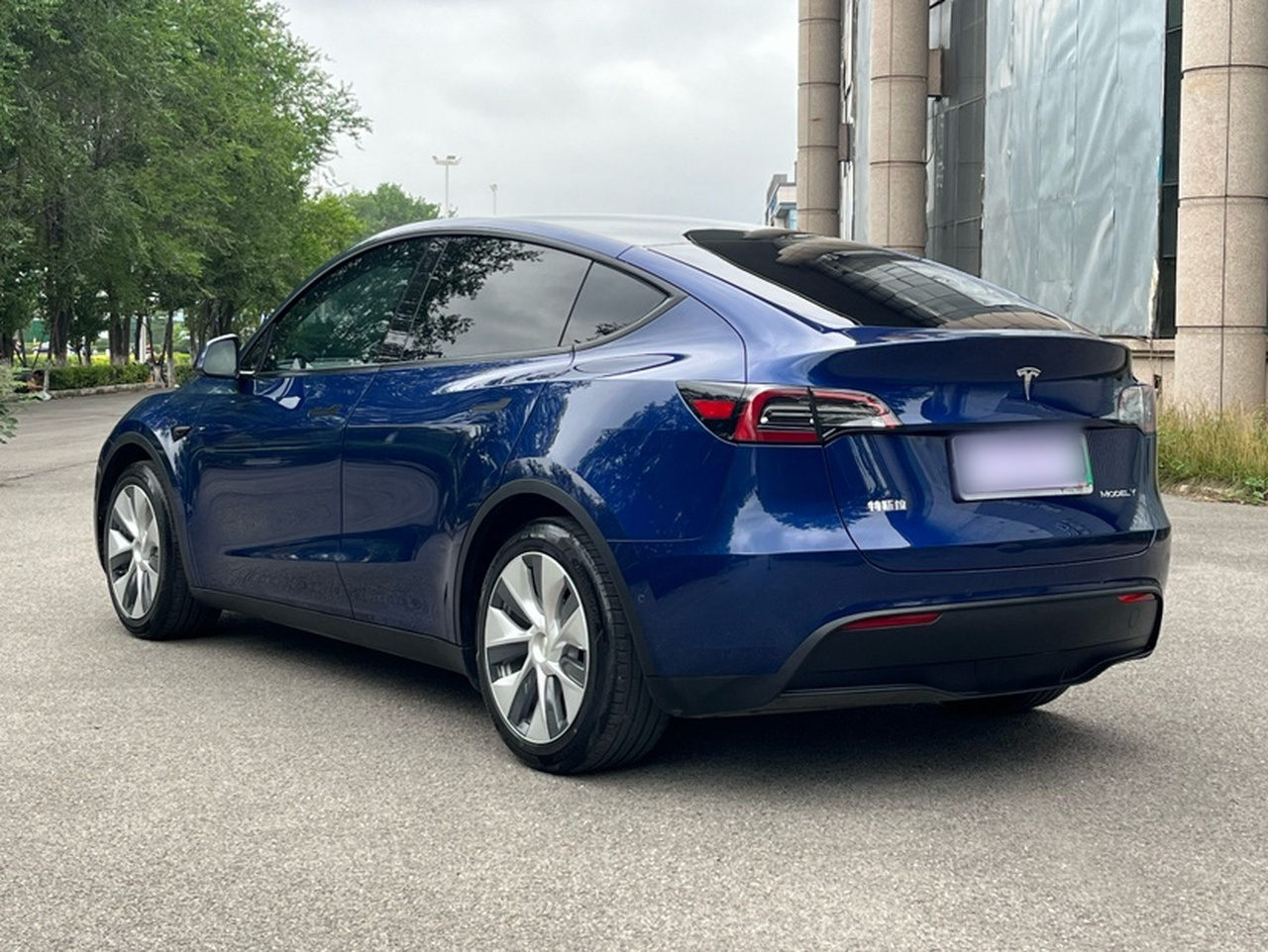 Model Y 2021 Standard Range RWD photo 4