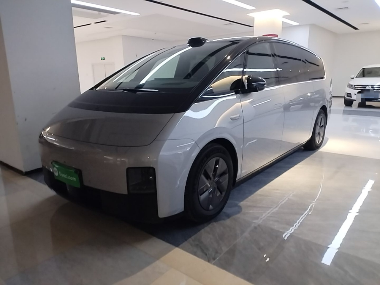 Li MEGA 2024 Ultra