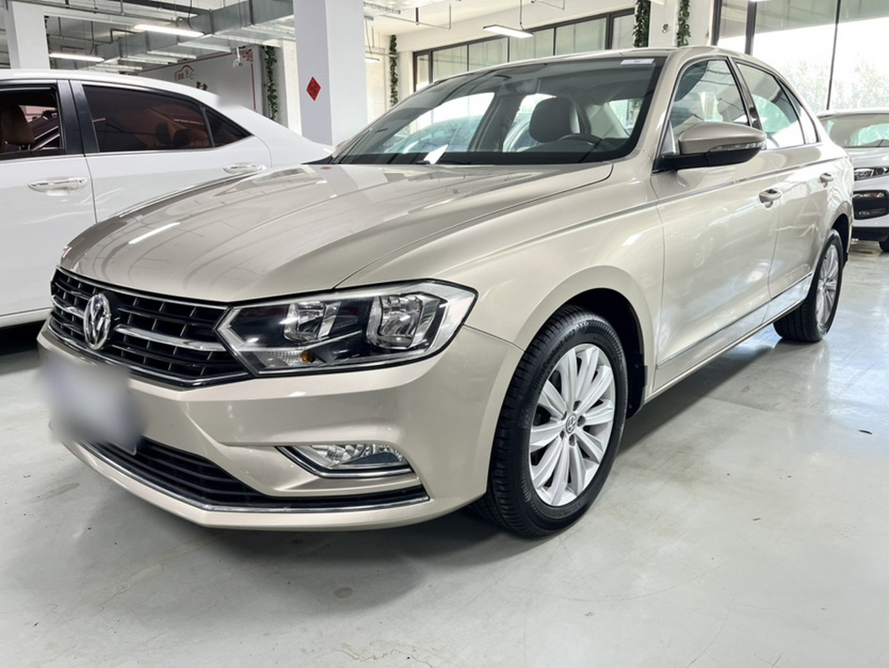 Bora 2016 1.6L AT Comfort