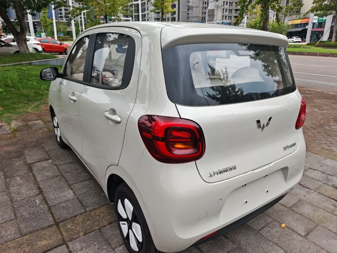 Hongguang MINIEV 2025 4th Gen 4-Door Advanced photo 4
