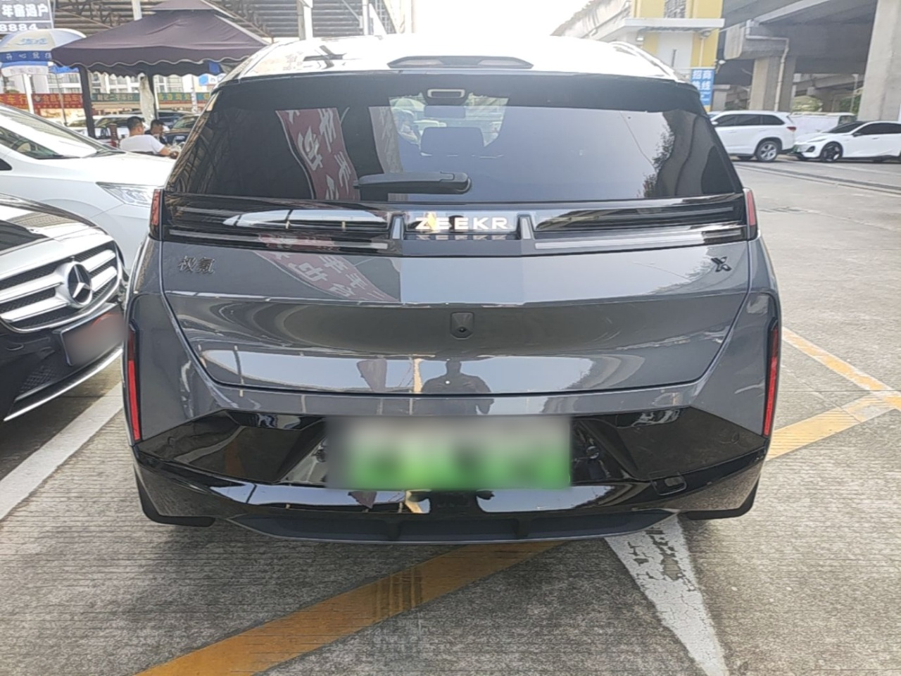X 2024 5-Seater AWD photo 5