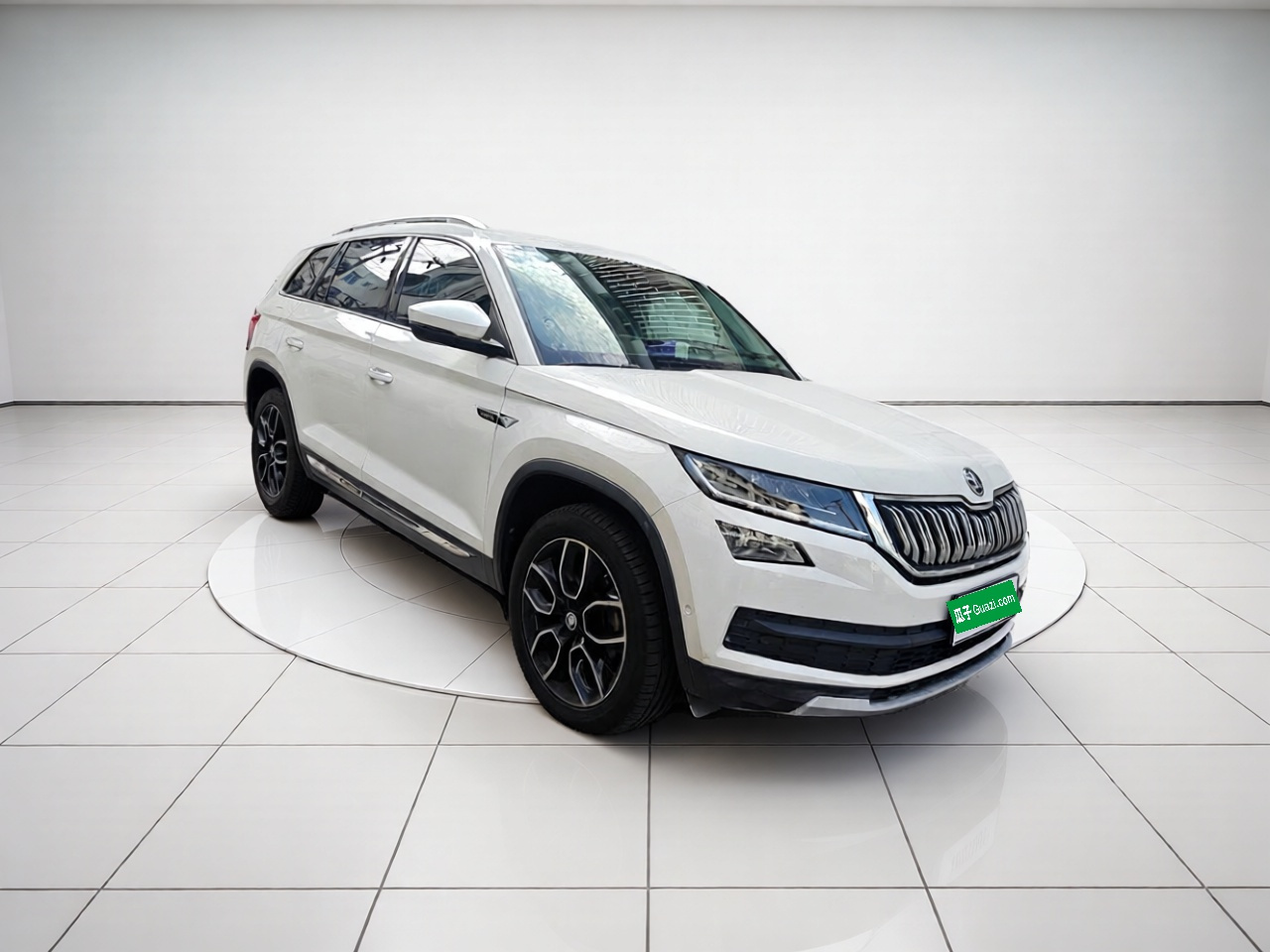 Kodiaq 2019 Facelift TSI330 7-Seater RWD Luxury Preferred China VI photo 3