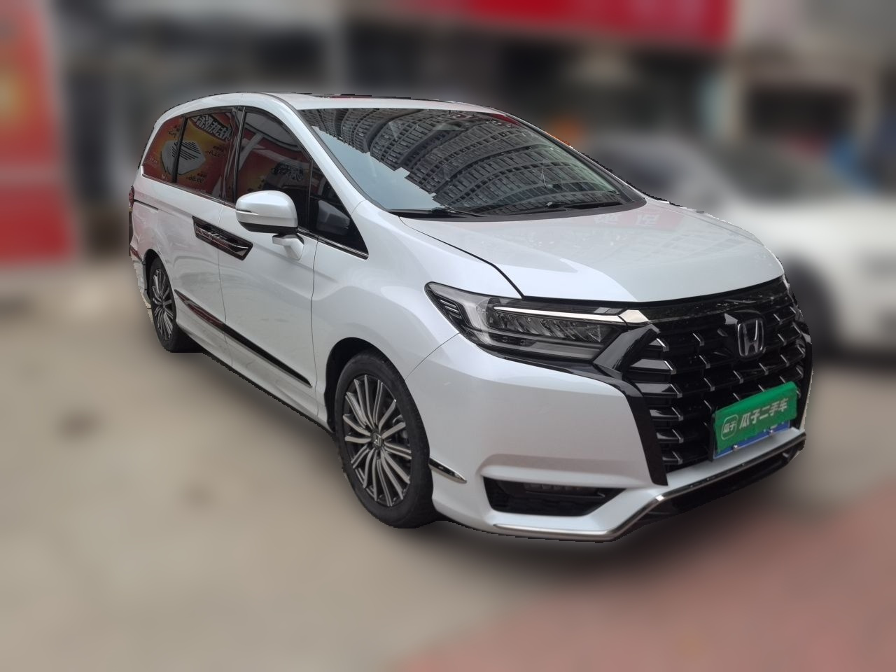 Elysion 2024 2.0L e:HEV Luxury photo 3