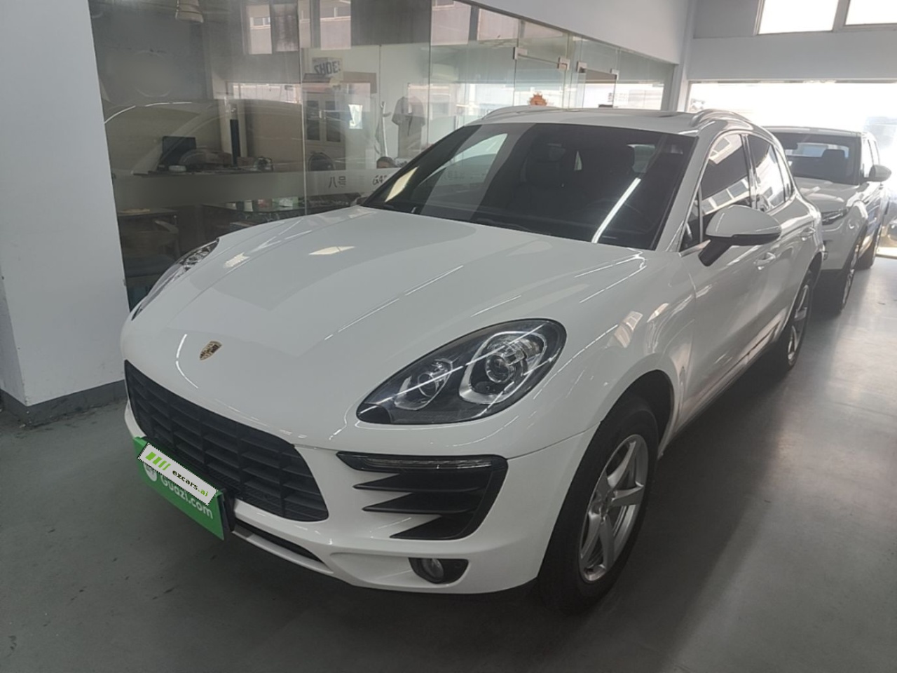 2016 Macan 2.0T