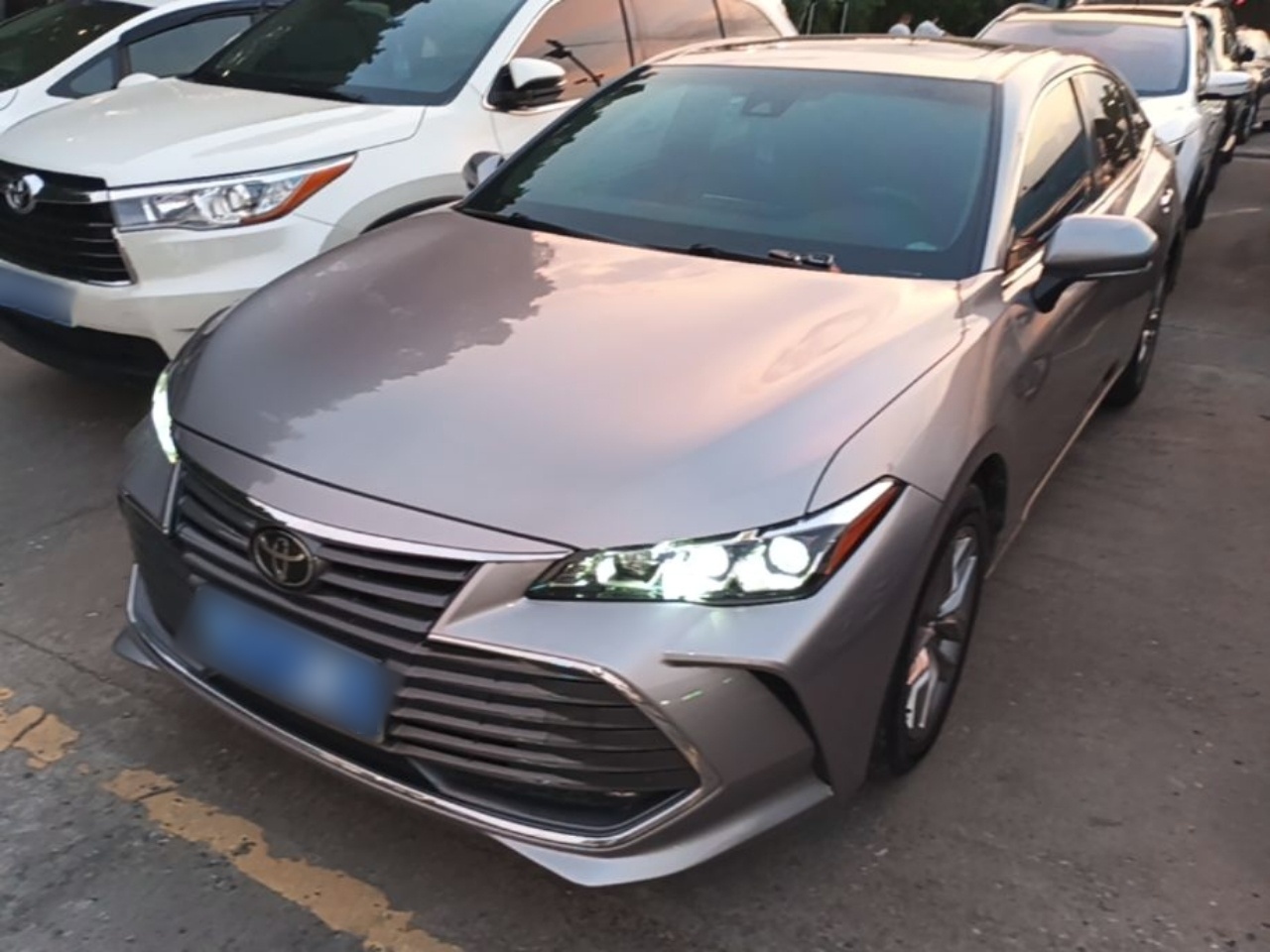 Avalon 2019 2.0L Luxury China VI
