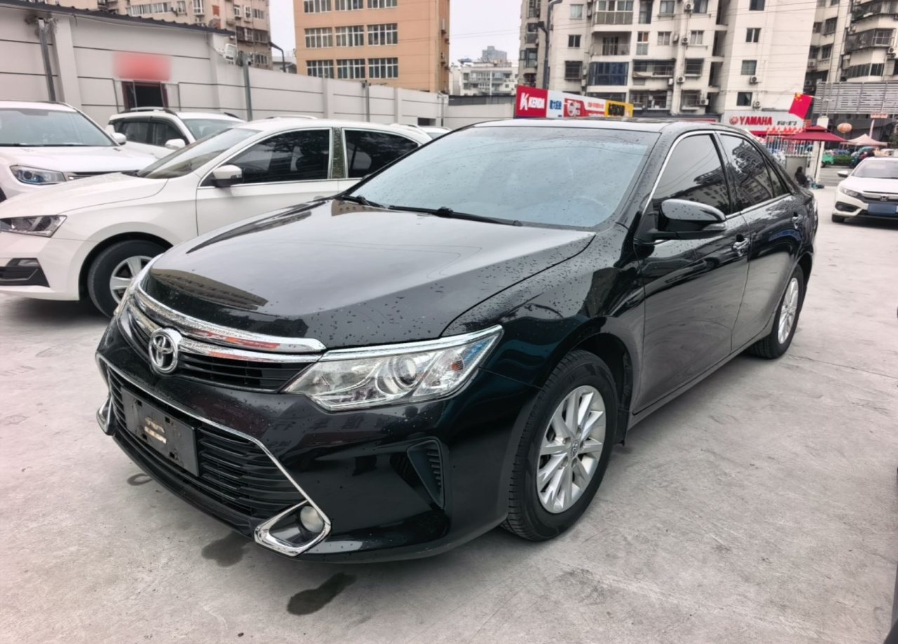 Camry 2016 2.0G Leading