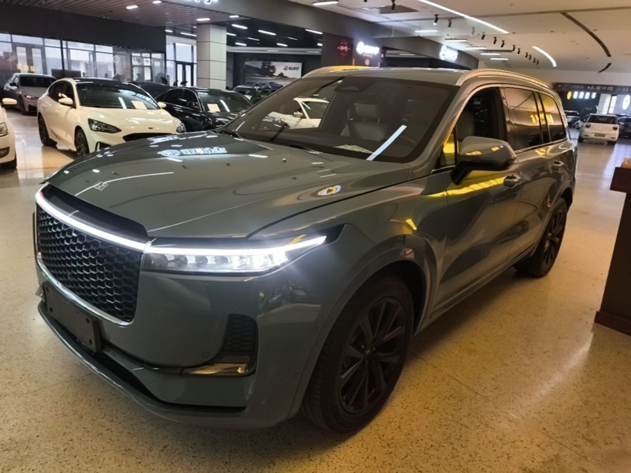 Li Auto ONE 2021 EREV 6-Seater