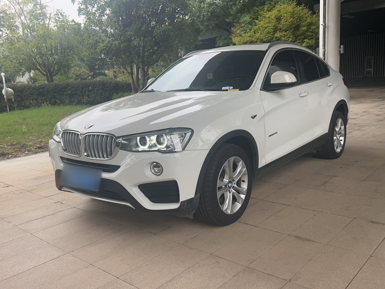 X4 2014 xDrive28i Leading