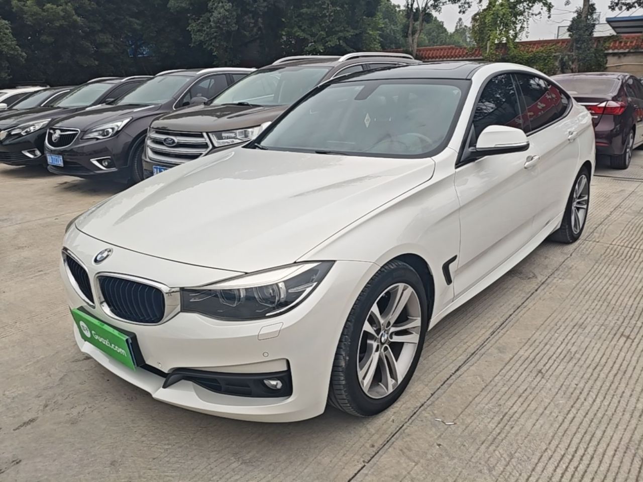3 SeriesGT 2017 320i Fashion
