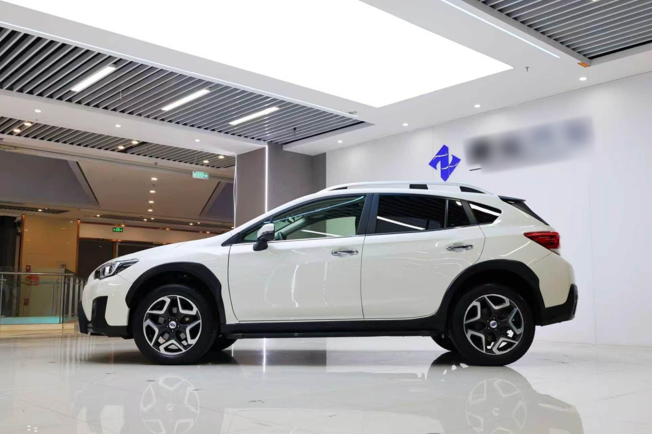 XV 2018 2.0i Luxury EyeSight photo 3