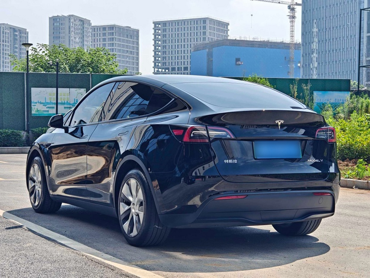 Model Y 2022 Facelift RWD photo 3