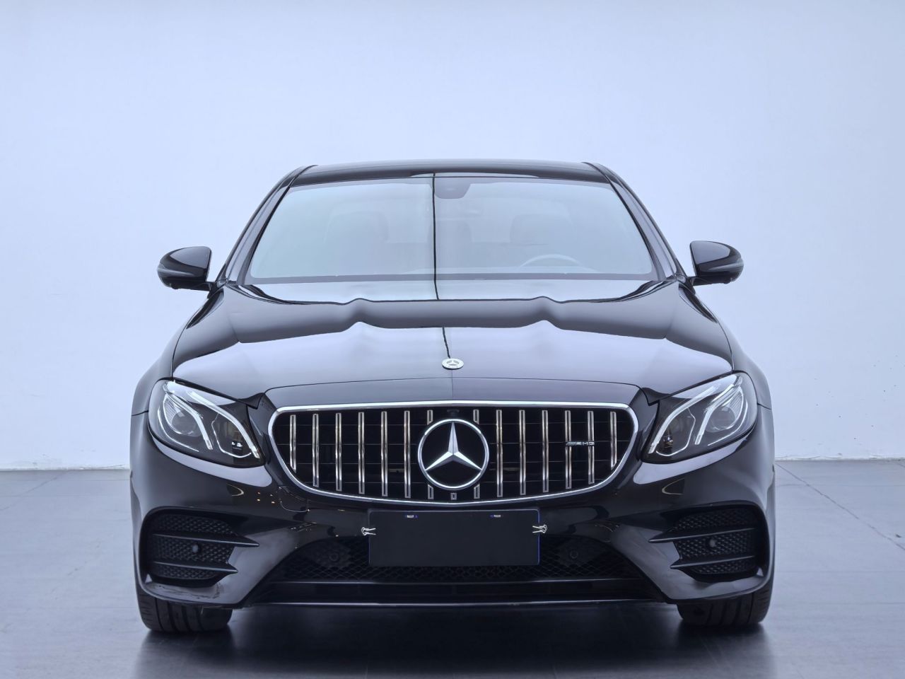 E-Class Imported 2020 E 260 Sport 4MATIC photo 3