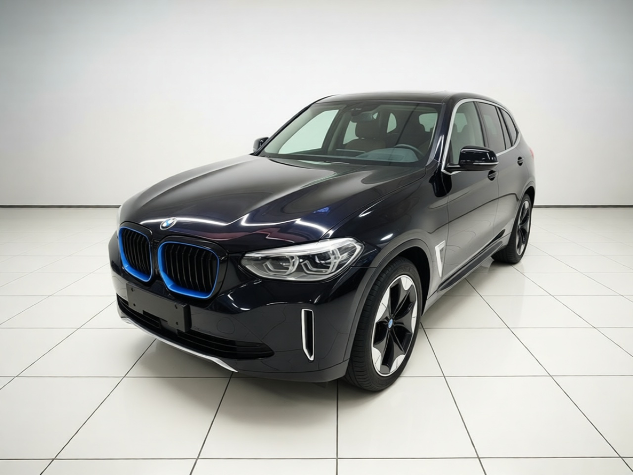 iX3 2021 Facelift