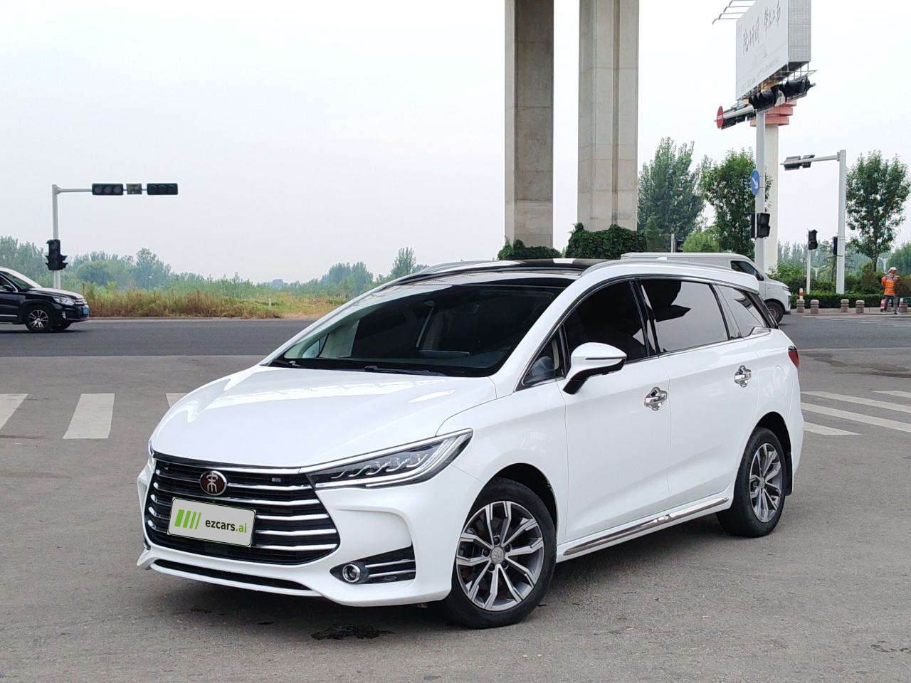 Song MAX 2019 1.5T AT Connected 6-Seater China VI