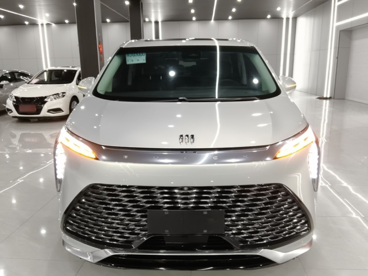 2025 2.0T 6-Seater photo 2