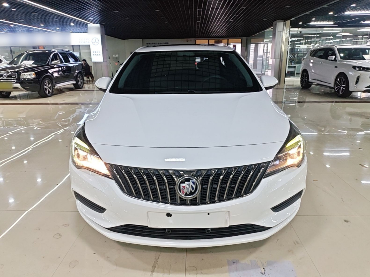 Verano 2016 Hatchback 15S AT Progressive photo 2