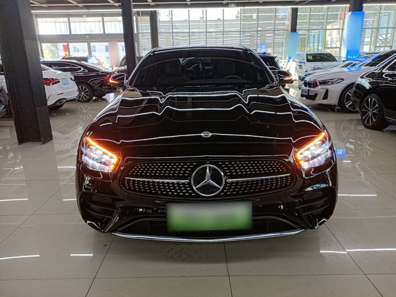 E-Class EV 2022 Facelift E 350 e L PHEV Sport photo 2