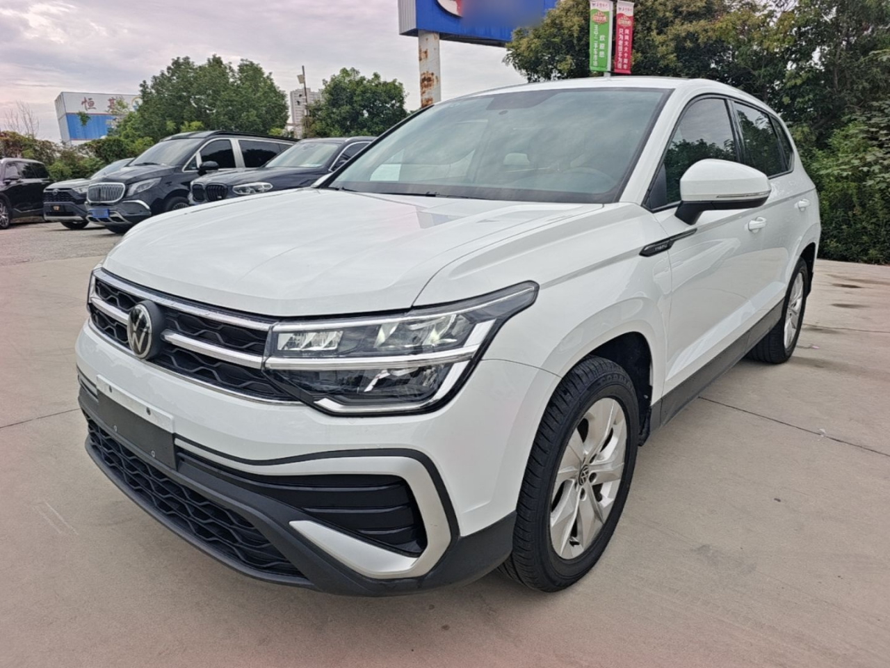 Tharu 2023 300TSI RWD