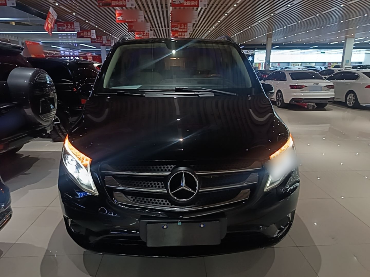 V-Class Parallel Import photo 2