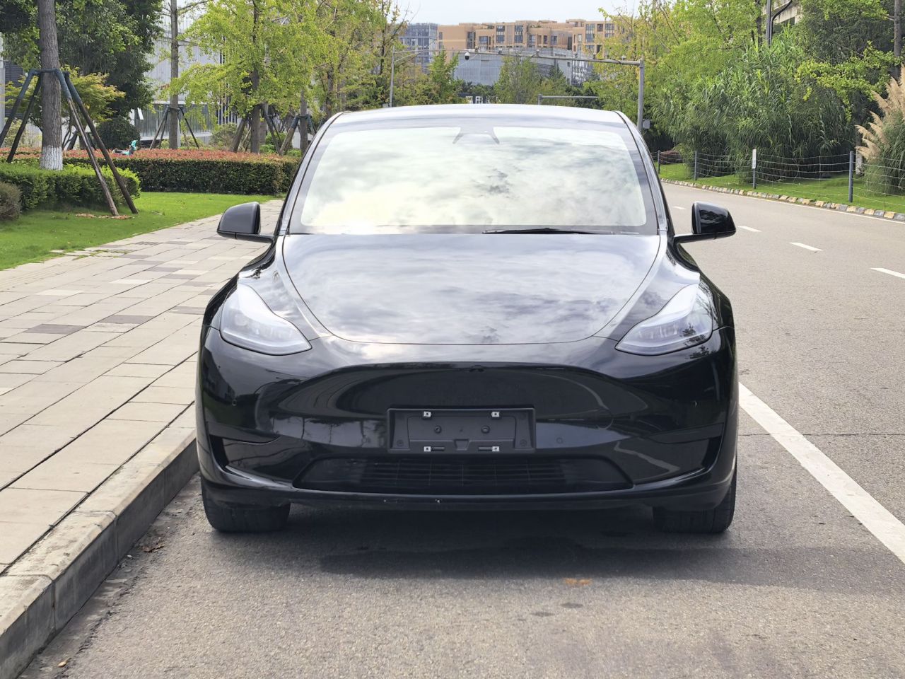 Model Y 2022 Facelift RWD photo 2
