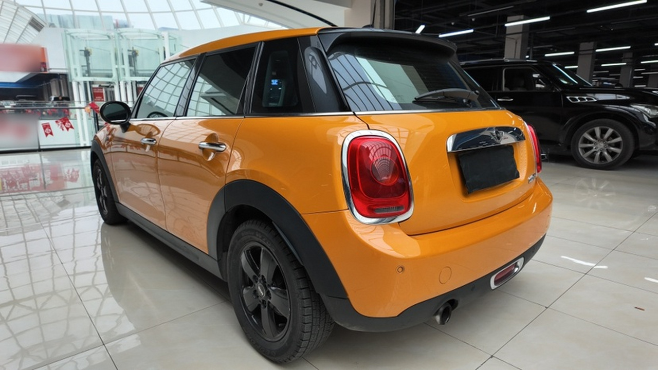 2015 1.2T ONE 5-Door photo 4
