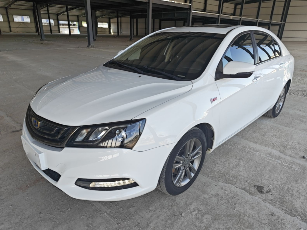 Emgrand 2017 Sedan 1.5L CVT