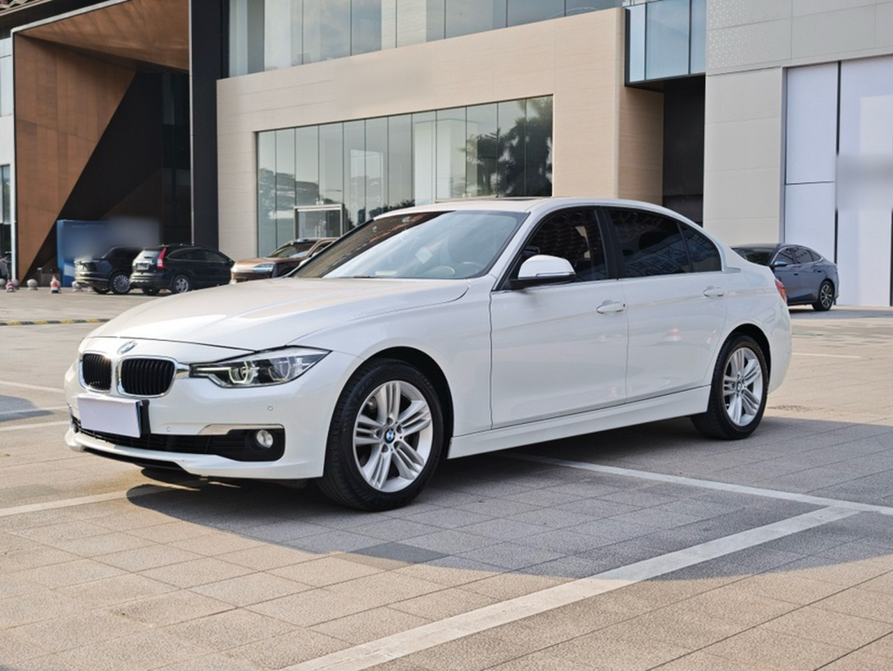 3 Series 2016 320Li Progressive