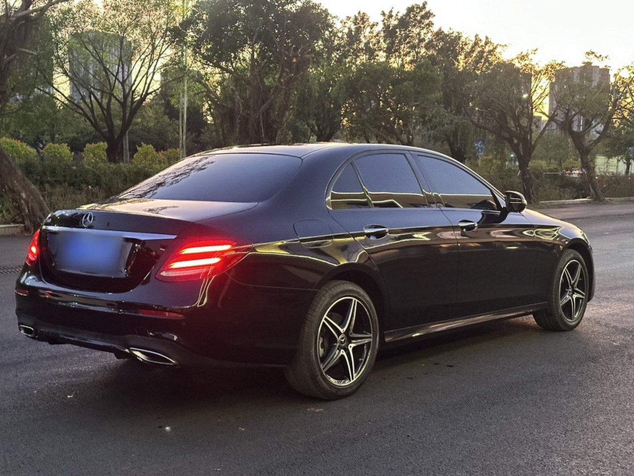 E-Class Imported 2019 E 260 Sport photo 3