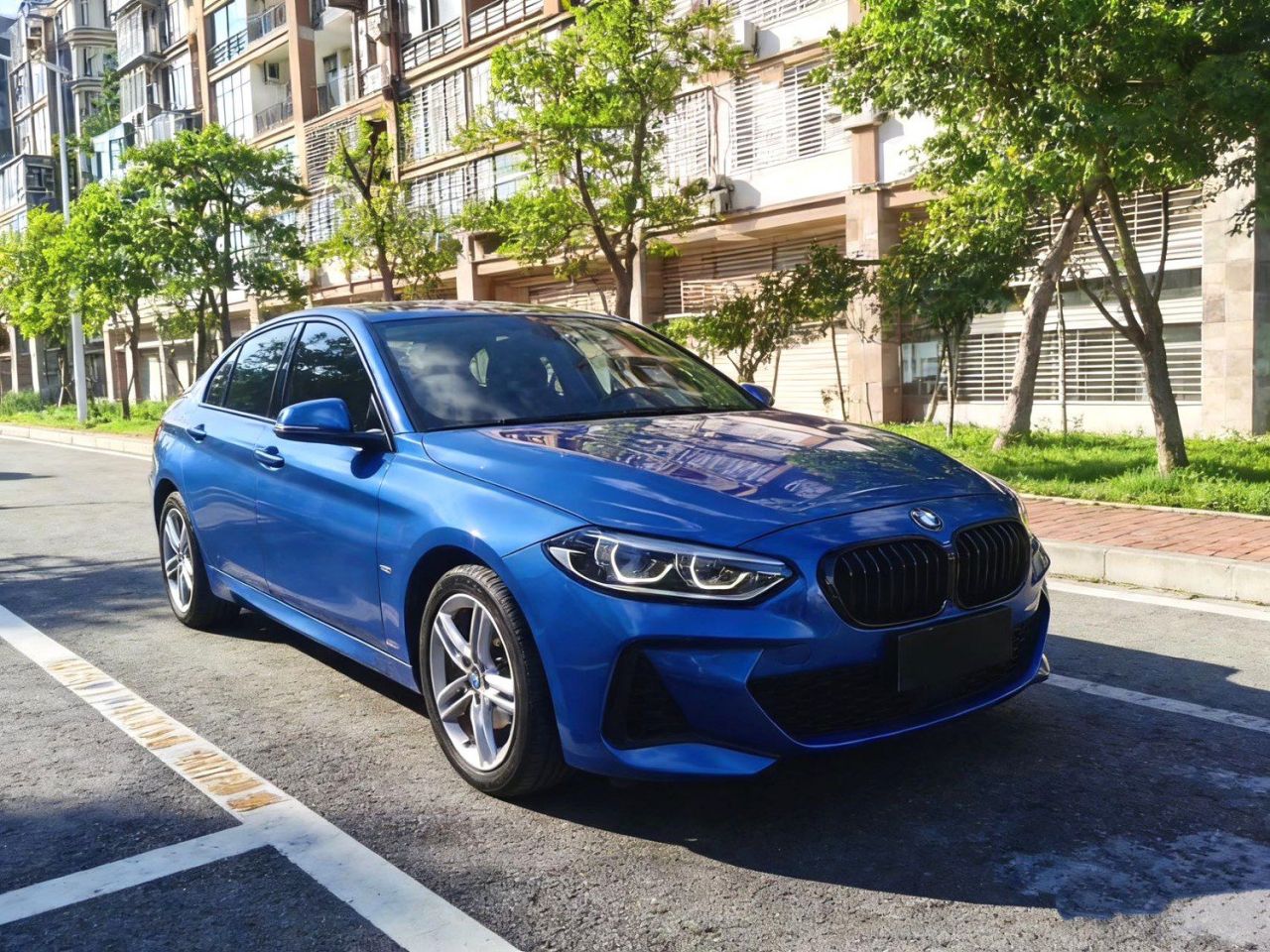 1 Series 2019 118i M Sport Package photo 3