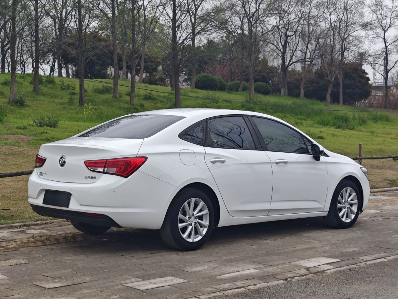 Verano 2019 Sedan 15S AT Leading photo 3