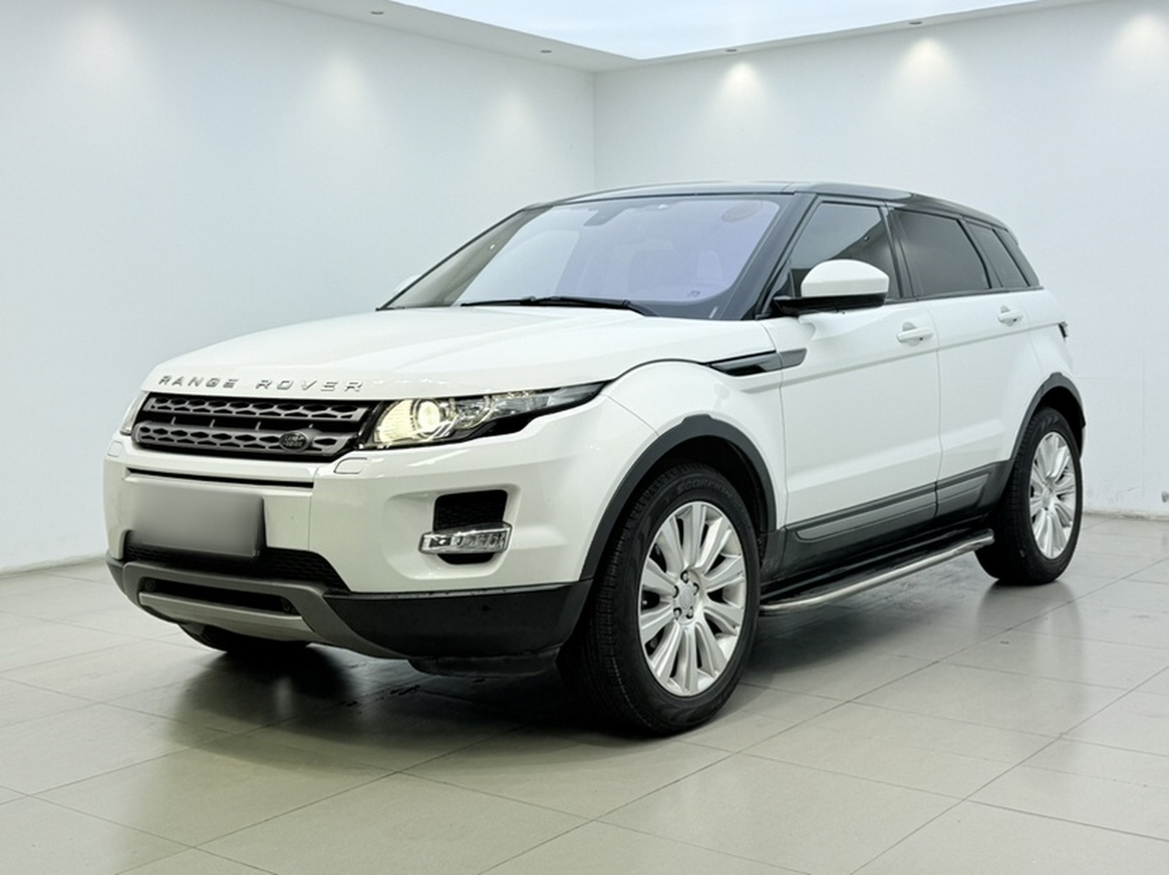 Range Rover Evoque 2015 2.0T 5-Door