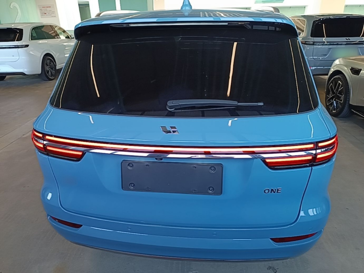 Li Auto ONE 2021 EREV 6-Seater photo 5