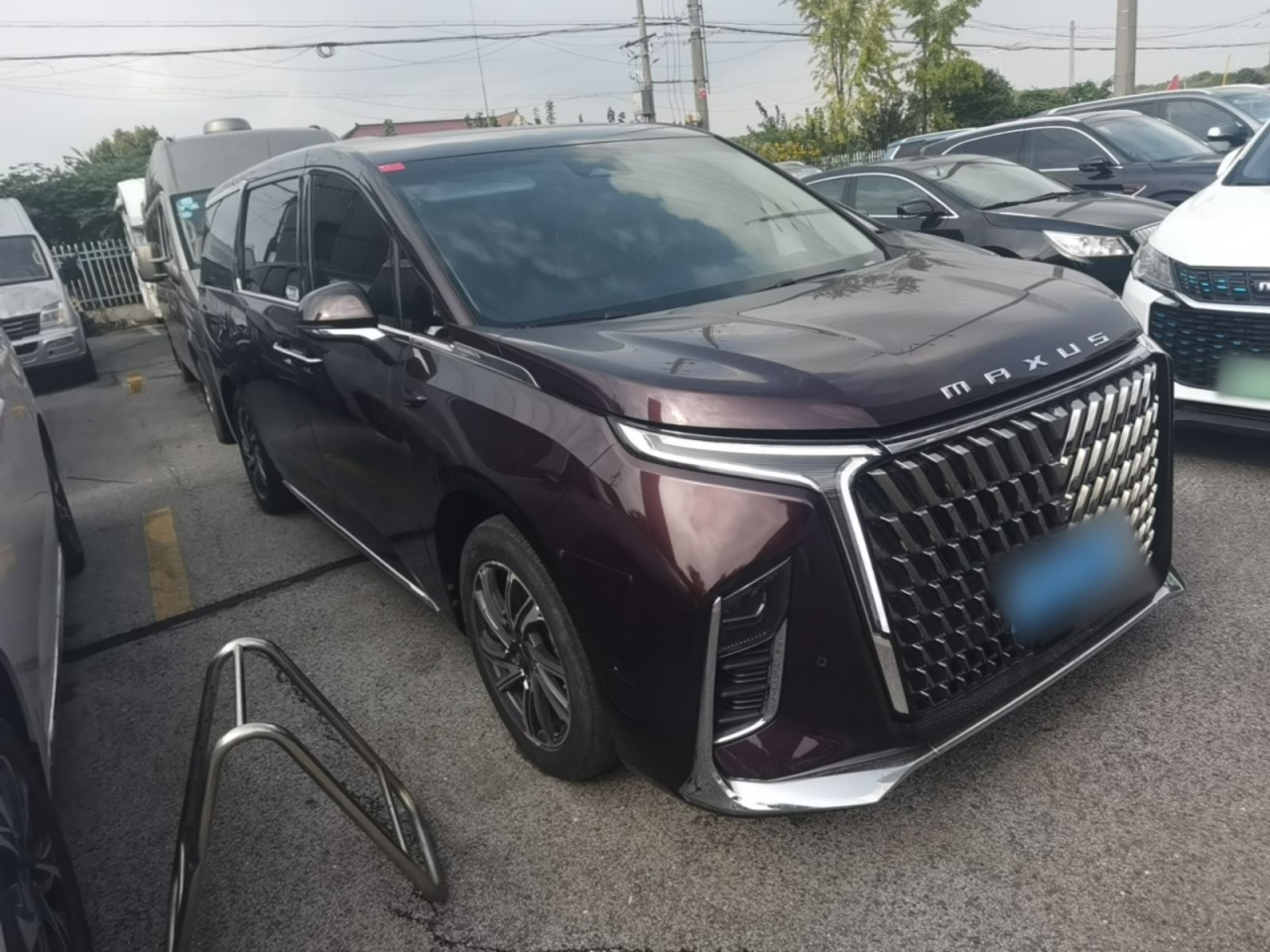 MAXUS G90 2022 2.0T 7-Seater photo 3