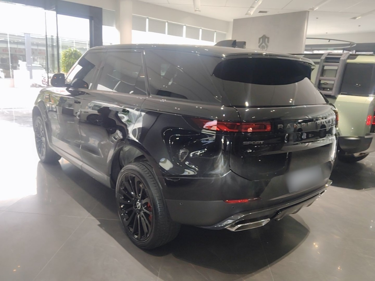 Range Rover Sport 2023 360PS S photo 4