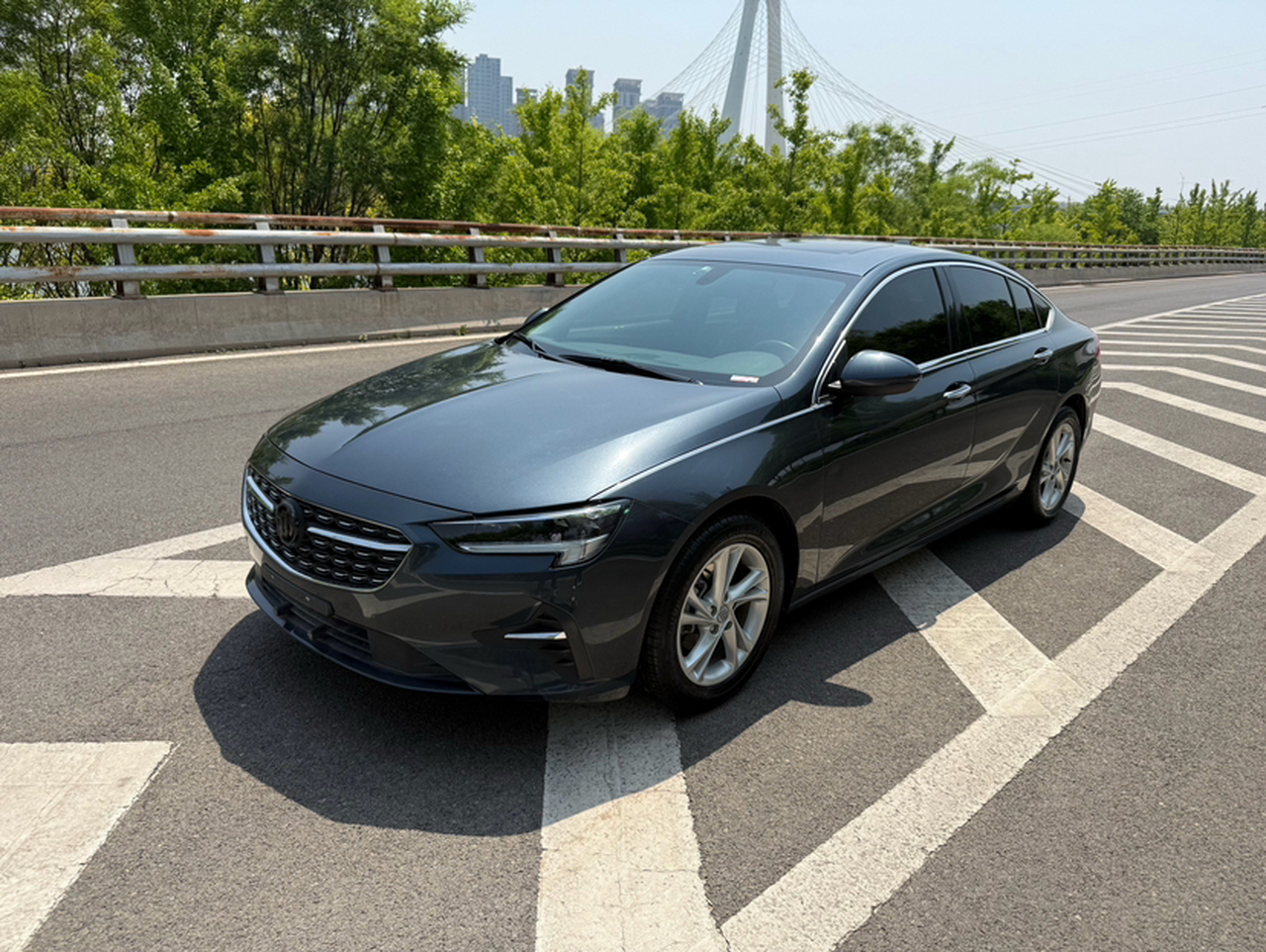 Regal 2020 552T Luxury