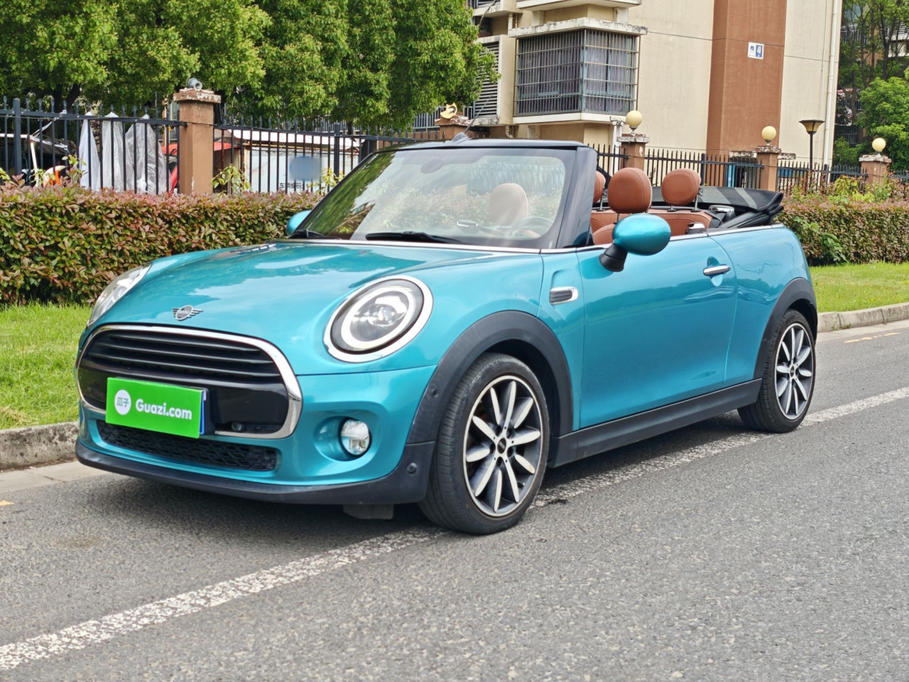 2018 1.5T COOPER CABRIO photo 2