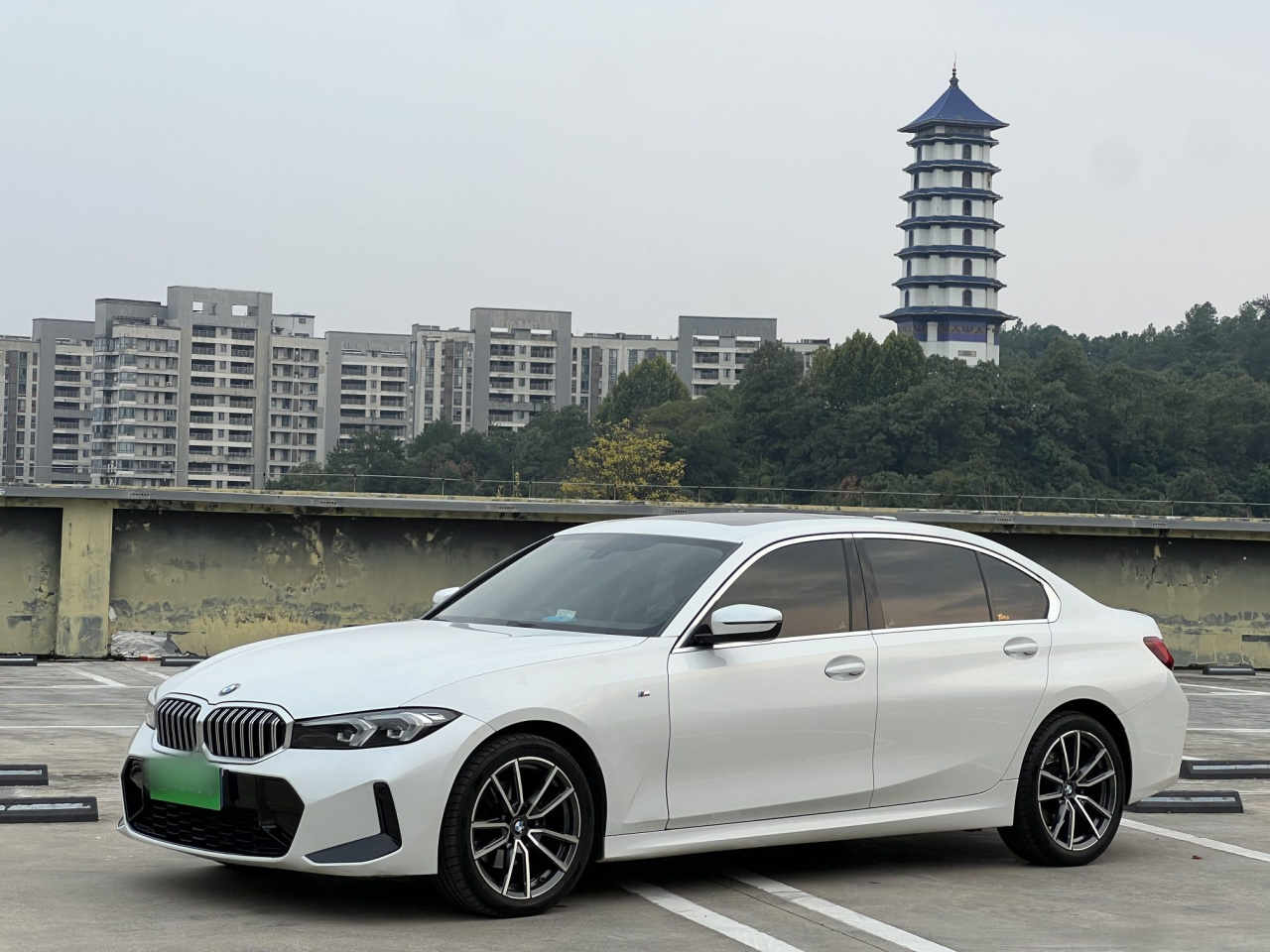 3 Series 2023 320Li M Sport Package