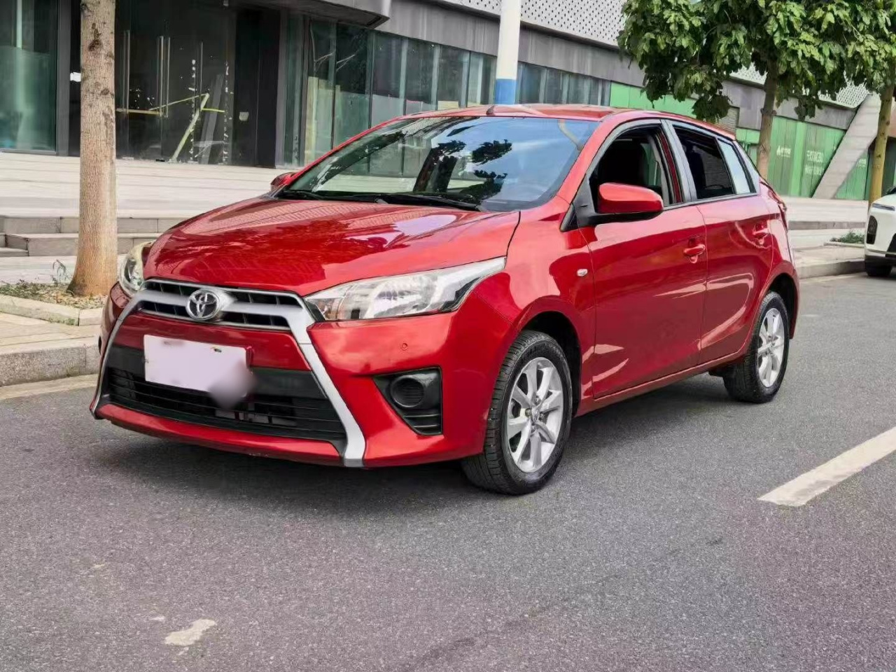YARiS L 2015 1.5E AT