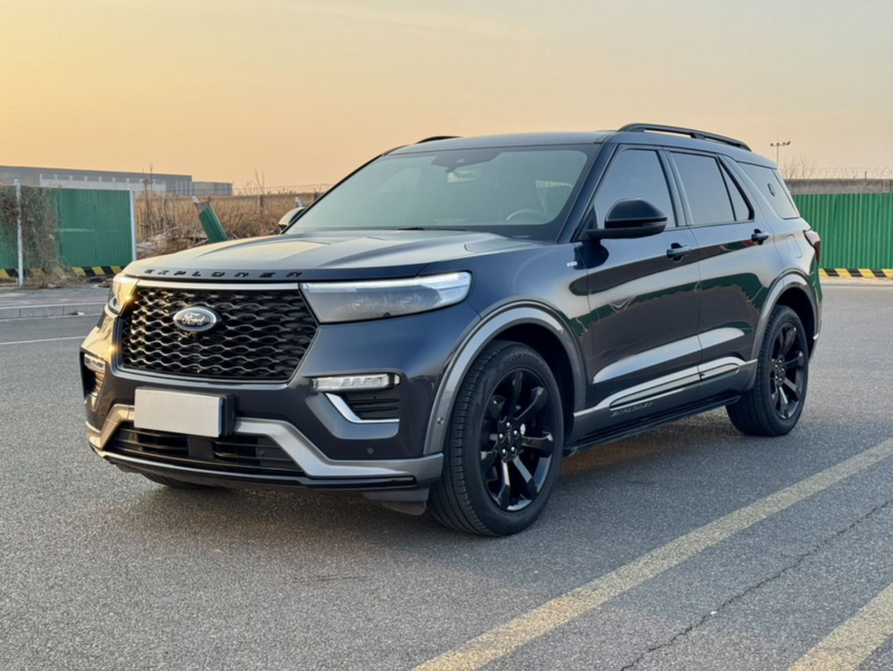 Explorer 2020 EcoBoost 285 AWD Sport ST-LINE 7-Seater photo 3