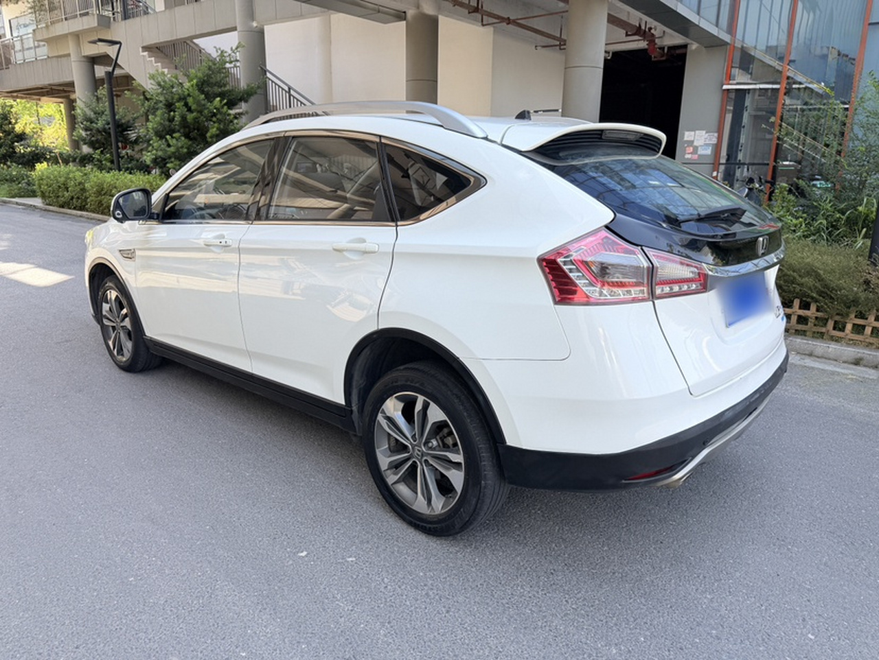 Luxgen 6 SUV 2016 1.8T Smart Premium photo 3