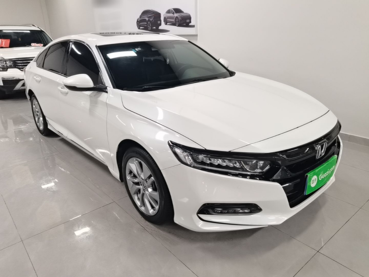 Accord 2018 260TURBO Luxury China VI photo 3