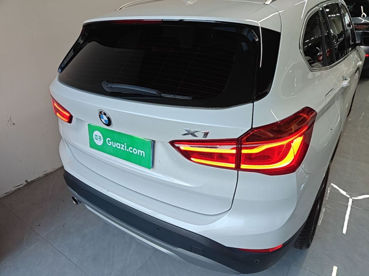 X1 2018 sDrive18Li Exclusive photo 3